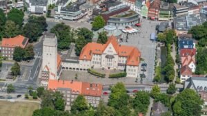 Industriereinigung Delmenhorst - Spezialisierte Gebäudereinigung für Fabrikgebäude und Produktionsstätten im Wirtschaftsstandort Delmenhorst - professionelle Unterhaltsreinigung für Gewerbeflächenin Niedersachsen mit Fachkompetenz